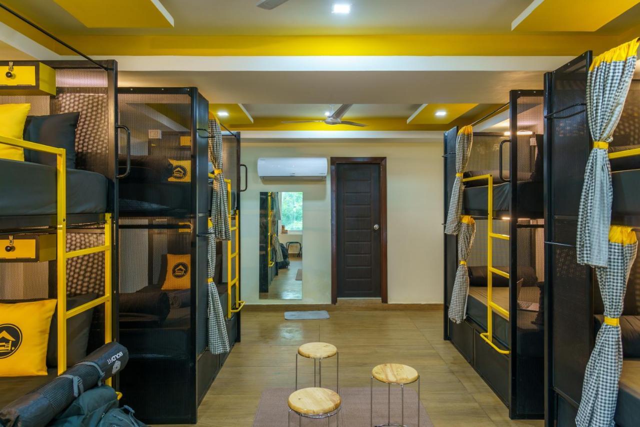 The Hosteller Dehradun Bagian luar foto
