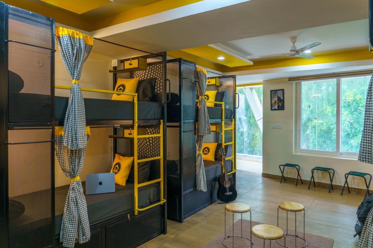 The Hosteller Dehradun Bagian luar foto