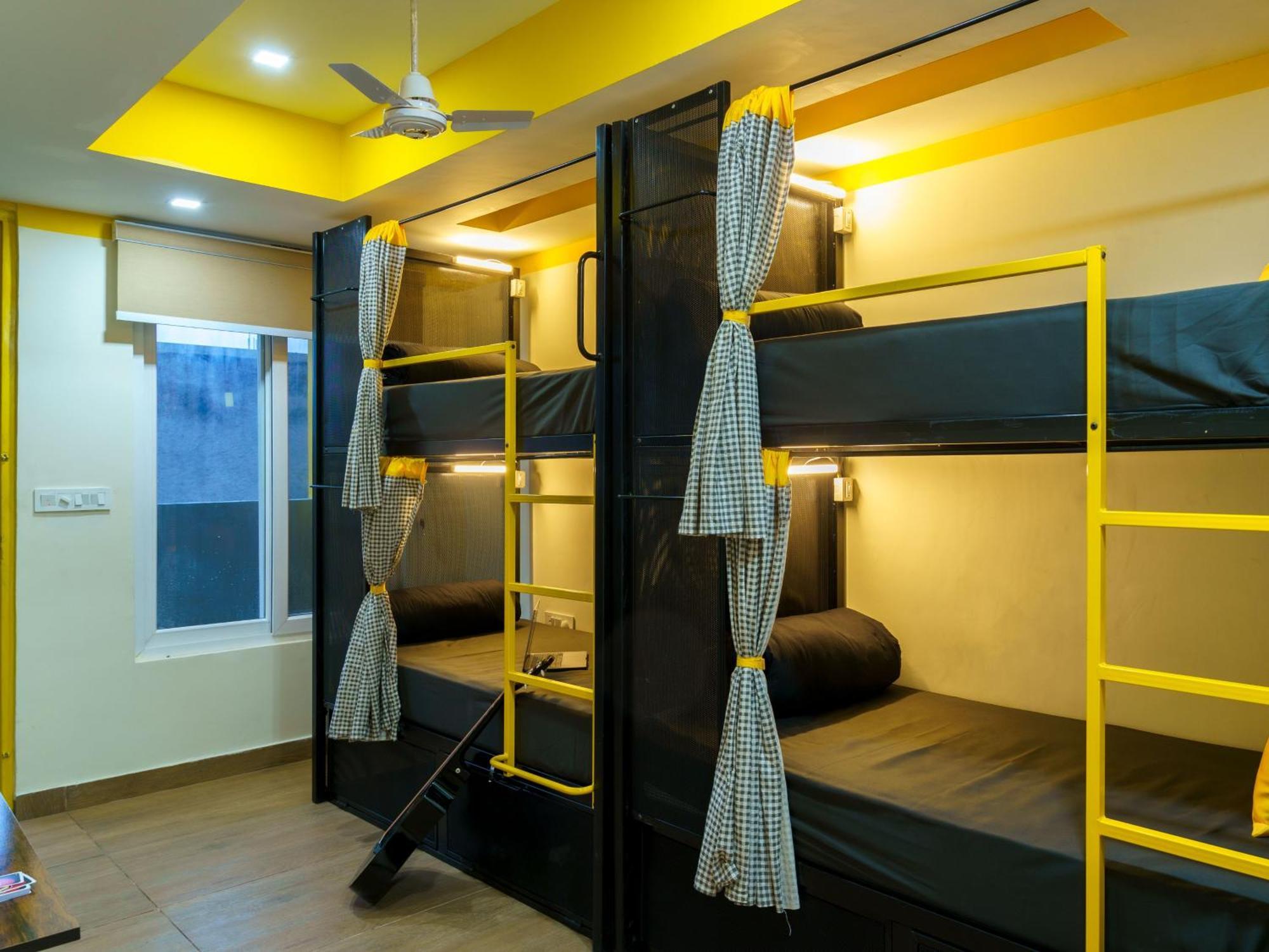 The Hosteller Dehradun Bagian luar foto