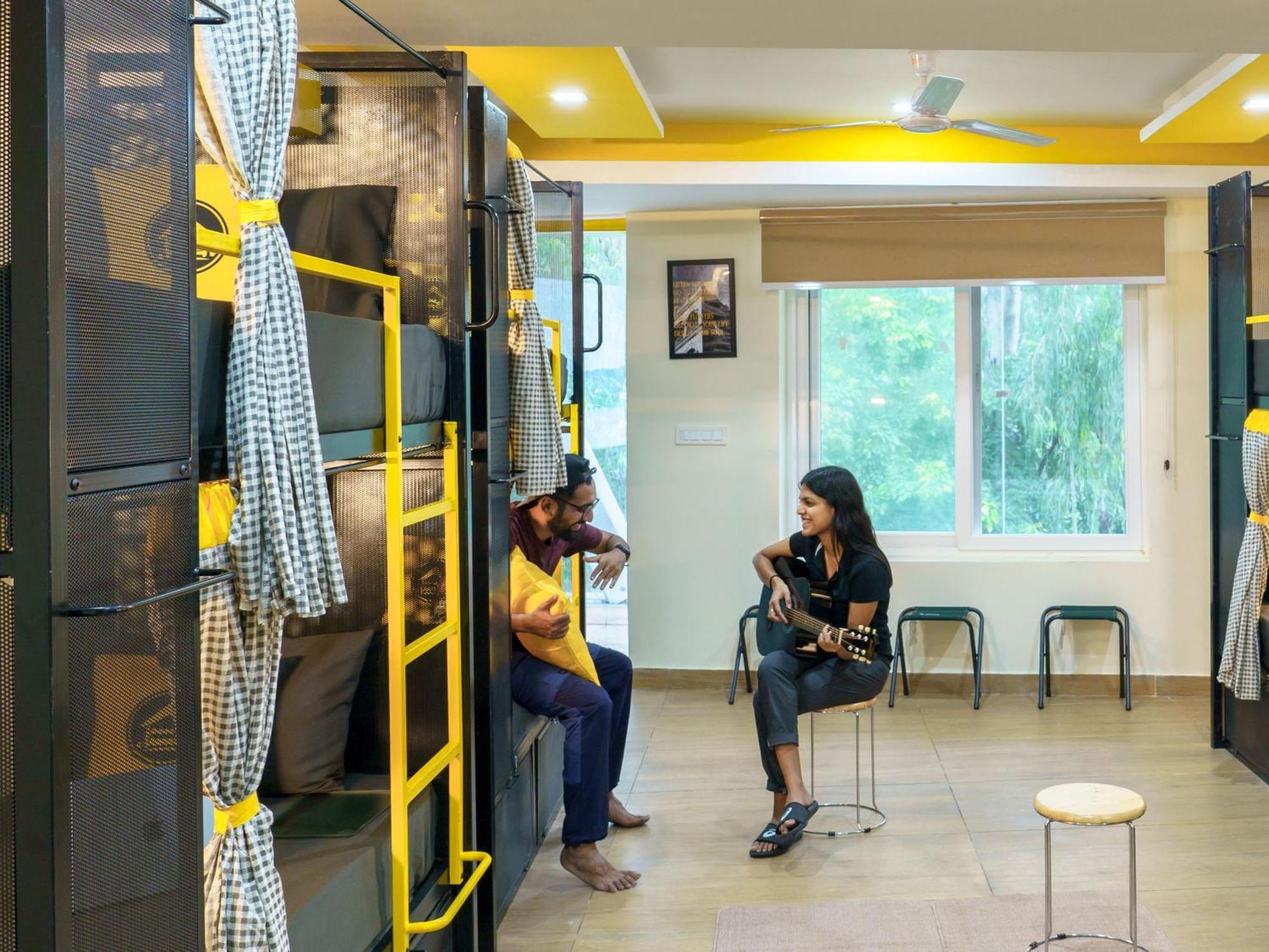 The Hosteller Dehradun Bagian luar foto